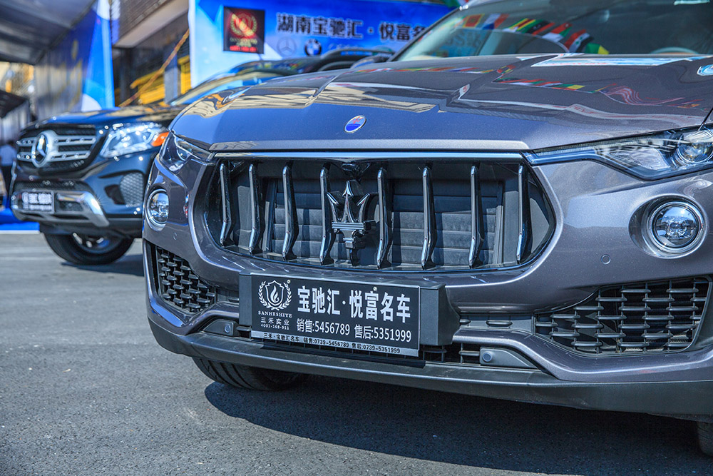 【車(chē)展第一天】遇到那個(gè)TA，放棄蘋(píng)果8......